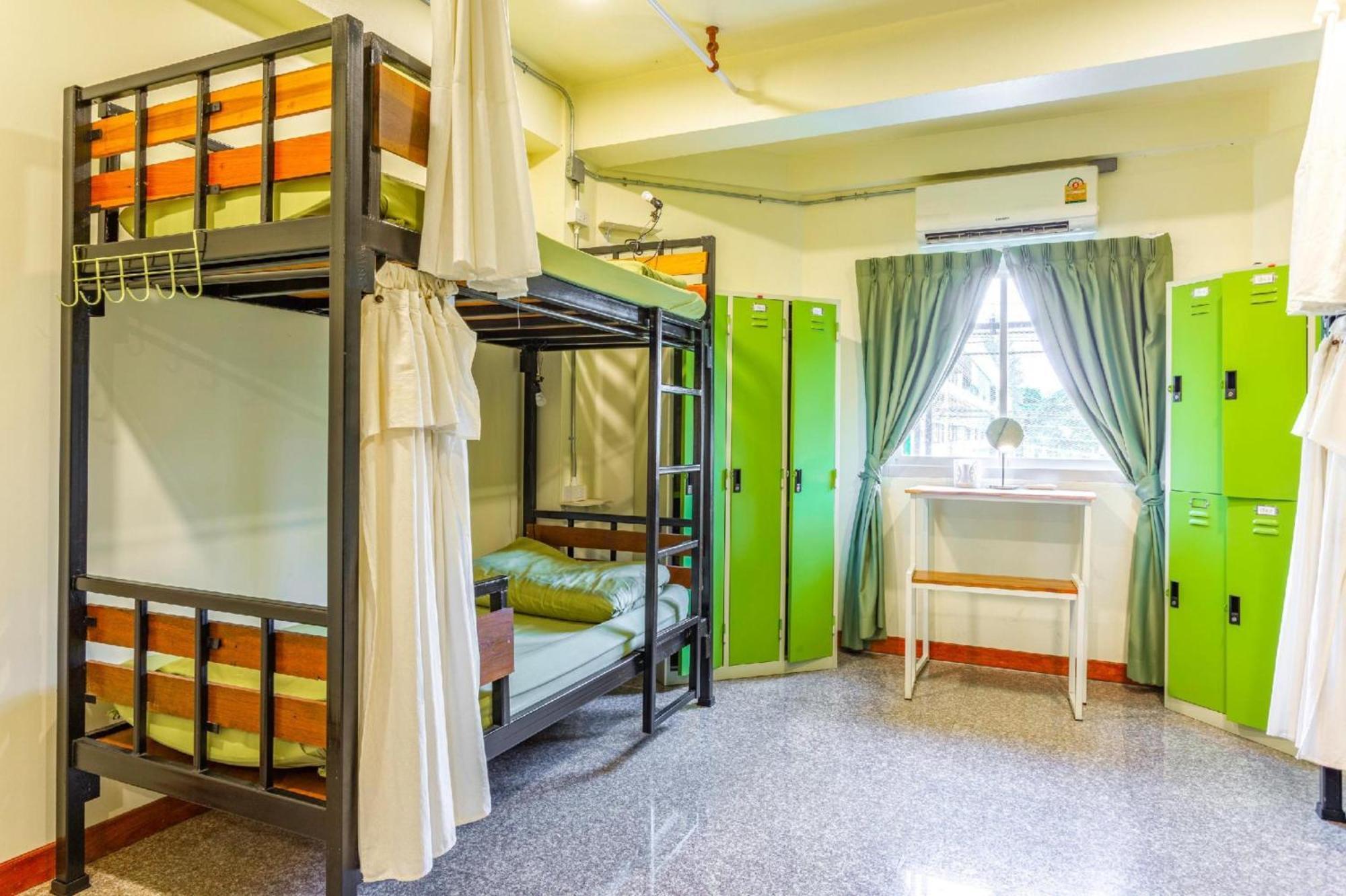 Oyo 928 Leaf Hostel Chiang Mai Dış mekan fotoğraf