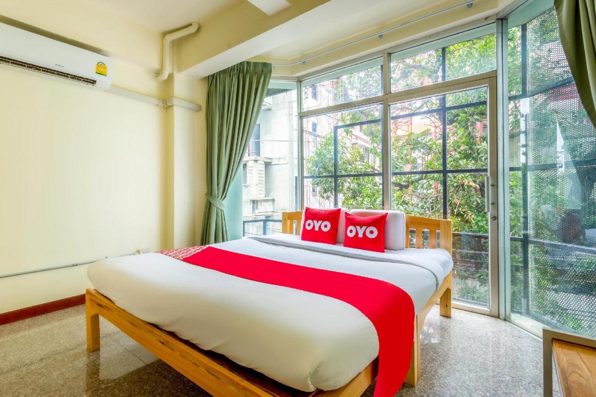 Oyo 928 Leaf Hostel Chiang Mai Dış mekan fotoğraf
