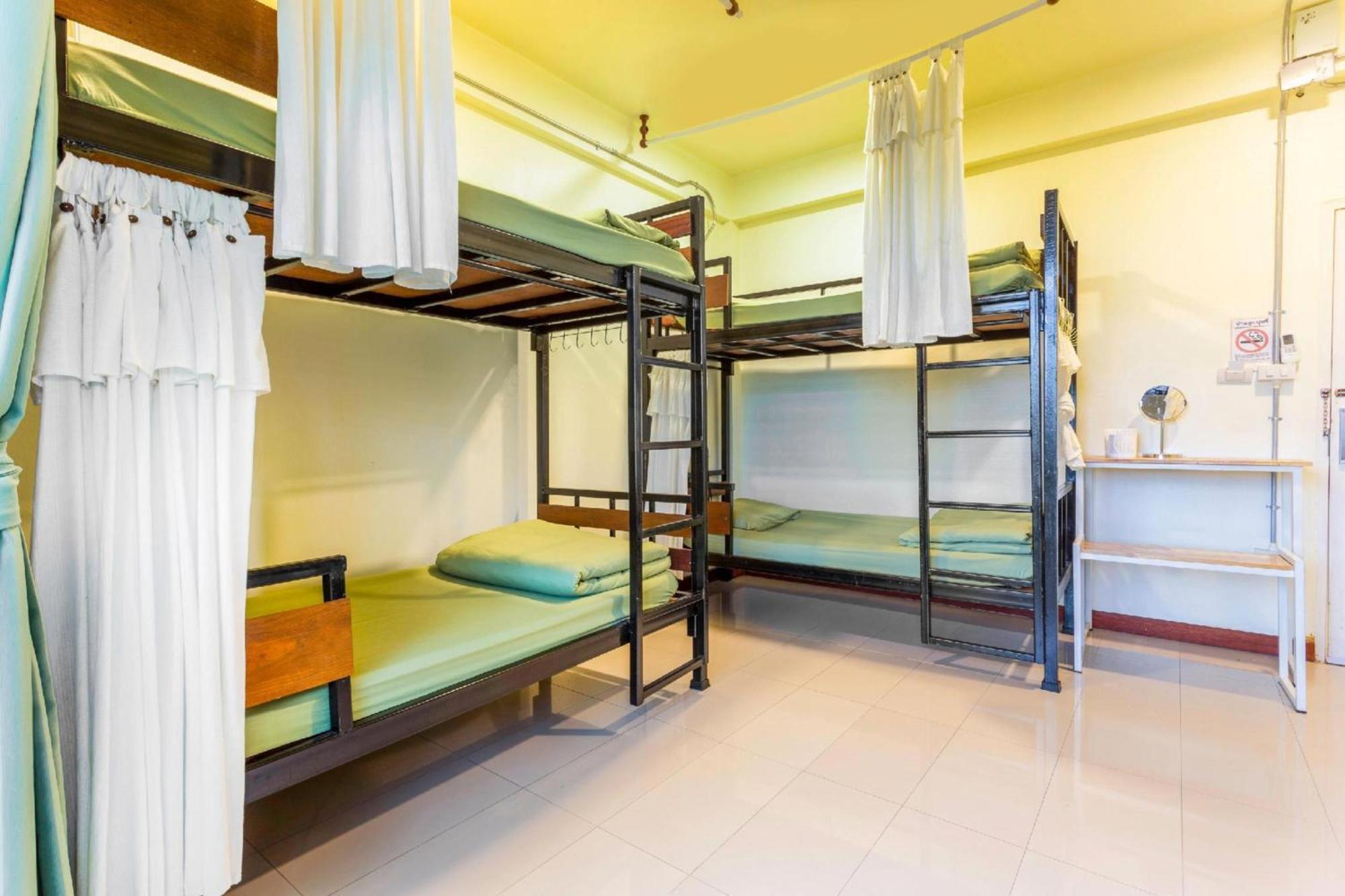 Oyo 928 Leaf Hostel Chiang Mai Dış mekan fotoğraf