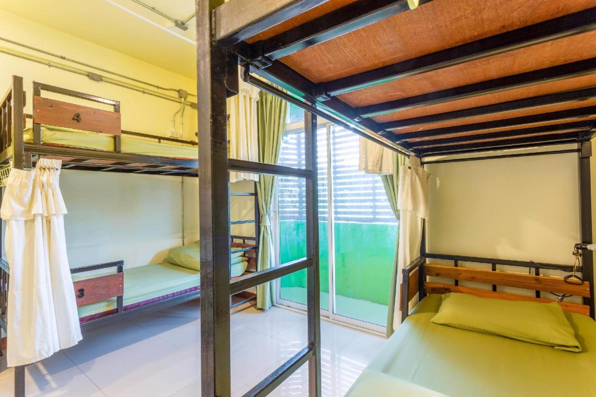 Oyo 928 Leaf Hostel Chiang Mai Dış mekan fotoğraf